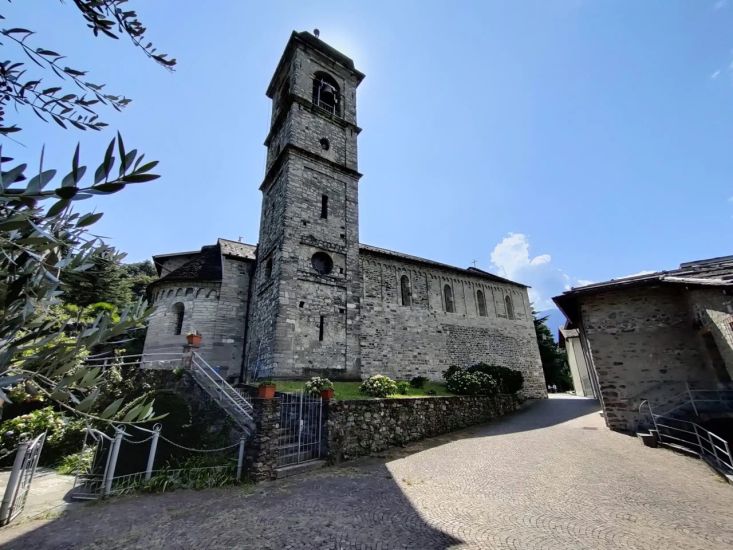 Abbazia Cistercense di Santa Maria di Piona