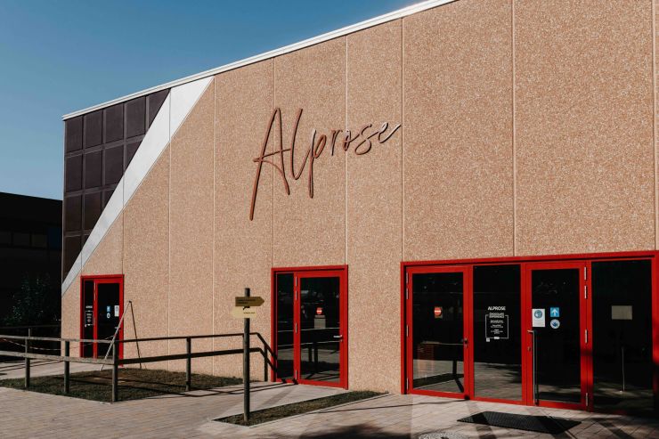  Chocolate Alprose Experience Center & Shop - Chocolade Museum