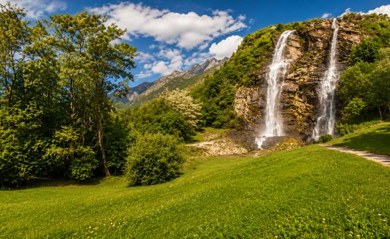 Watervallen en parken rond Porlezza